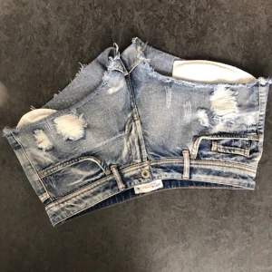  - Lowwaist shorts lindex