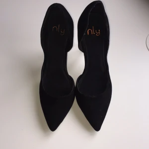  - Helt nya Klackskor från Nelly 