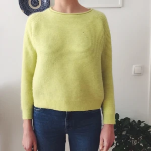  - ANGORA WOOL KNIT SWEATER FROM COS | fluo-ish yellow | 40%angora, 30%wool, 30%polyamide | worn only twice