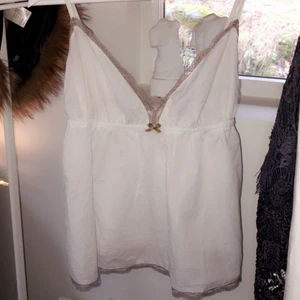  - Linne ifrån odd molly. Endast testat 🌸