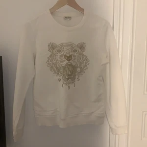 Kenzo  - Fin kenzo tröja ser helt ny ut kostar 450