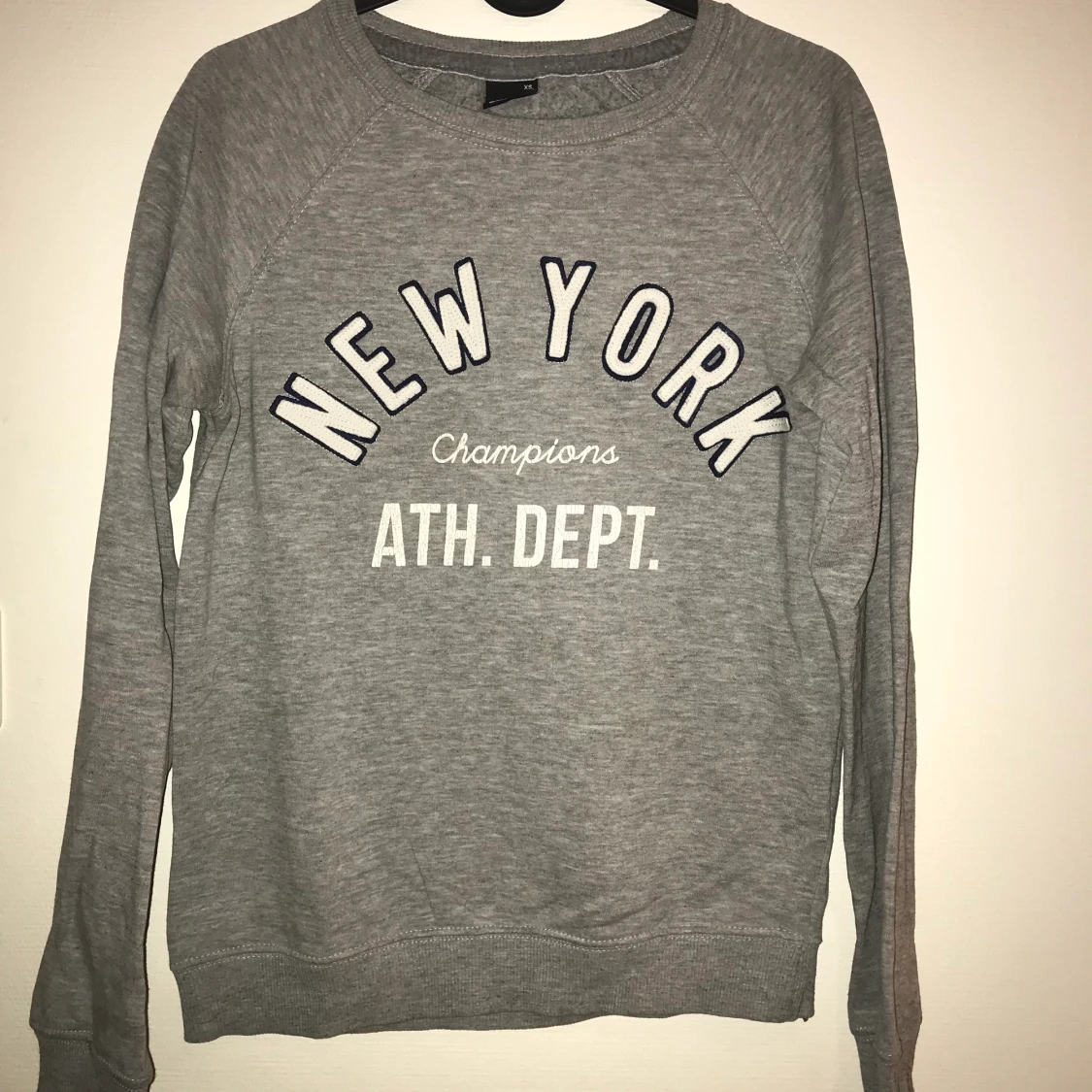 Grå collagetröja - 90