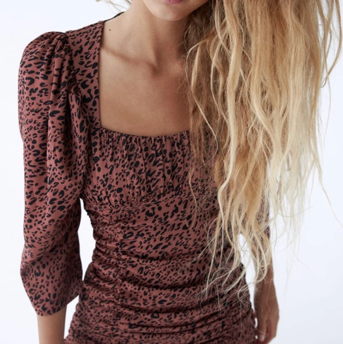 Splitterny klĂ€nningđ