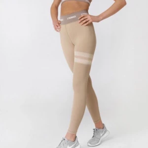 Stronger träningstights, S - Högmidjade tights från stronger, använda någon enstaka gång. Som nya. 