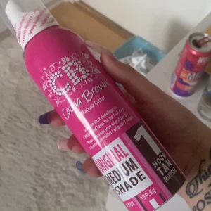 Oöppnad bus - Brun utan sol som jag fick i present men använder ej sånt så därför säljer jag <3 obruten förpackning 