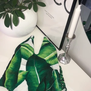 Baddräkt - Baddräkt från okänt märke. Aldrig använd. Det står Small på den men skulle säga att det är XS. Frakt ingår🌸