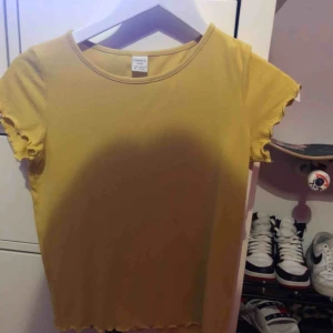  - Tröja köpt från Lindex💕