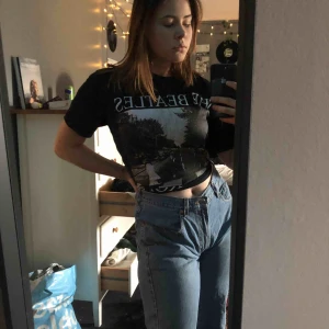  - The Beatles abbey road band tee, köpt i nottinghill/London! Är i strl L men funkar som oversize för mindre storlekar 