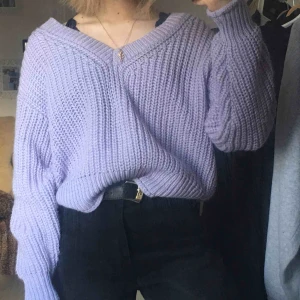  - jättefin stickad tröja från h&m