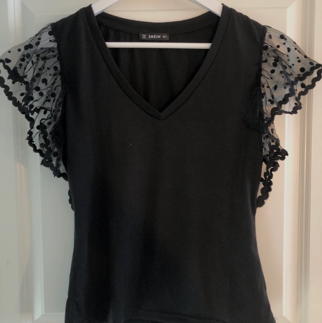 Tröja med volangärmar - 90