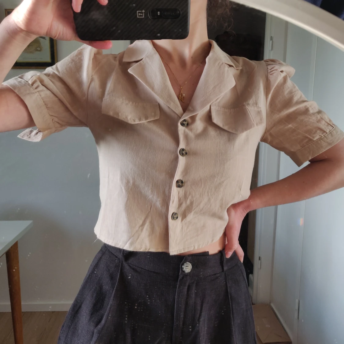 Croppad skjorta från Na-kd