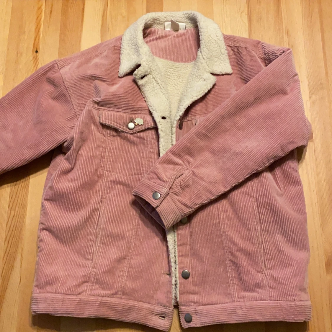 Monki Jacka i nytt skick