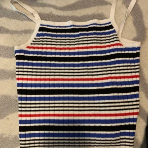 T shirt  - Är som ny