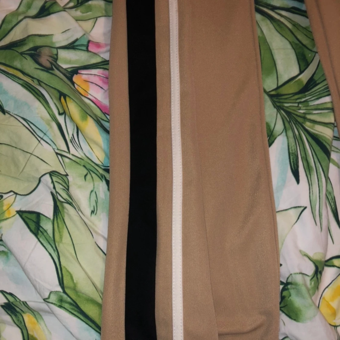 Beiga kostym liknande byxor - 90