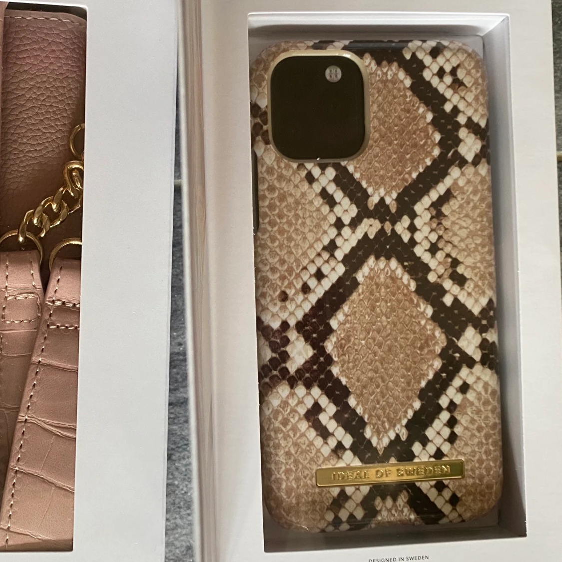 Ideal of Sweden iPhone 11 pro