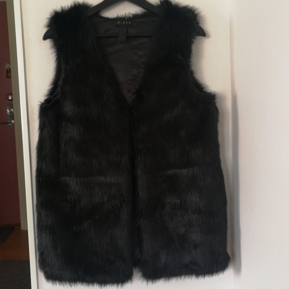 Faux fur vest black