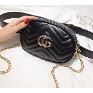 CG väska 300kr - Märke är CG inte GG☺️ 