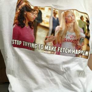 Cool t-shirt med mean girls quote på. Frakten är inräknad i priset!⚡️⚡️