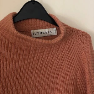 Ivy revel tröja - Mysig tröja från ivy revel, sparsamt använd 