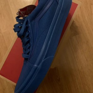 Vans Old Skool💥 - Helt nya Vans Old Skool i härlig blå färg 💙