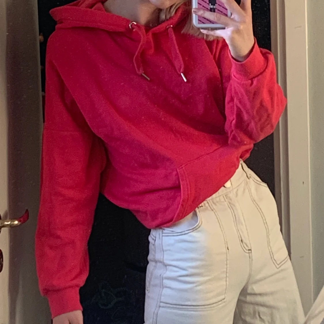 Skrikrosa hoodie i bra skick - 90