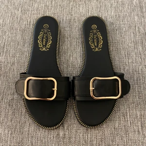 Sandaler - Sandaler 🖤🖤🖤 Använda en gång ner till poolen, storlek 37
