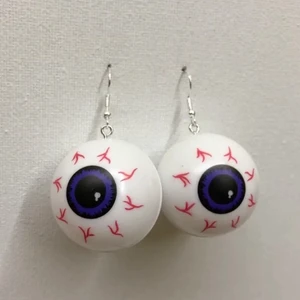 Örhängen ögon - Örhängen-Ögonglober i plast, Ca 4x4cm, väldigt lätta❗️Fri Frakt❗️🔔Vänligen meddela bara om du har funderingar eller om du har bestämt dig för att köpa🔔