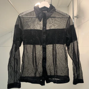 Unik blus  - Transparent