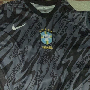 Brasilien t-shirt  - Brasilien tröja passar L-m 