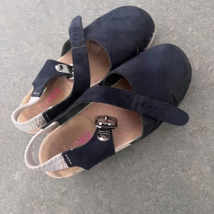 Arbetsskor från vårdväskan - Säljer ett par vårdskor från beez, storlek 36. I god skick. 