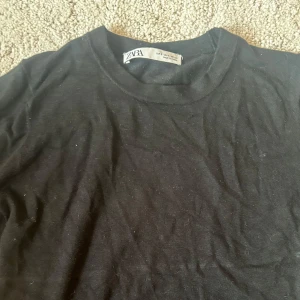 Tunnstickad tröja ifrån zara💗💗 - Tunnstickad svart tröja ifrån zara💗💗