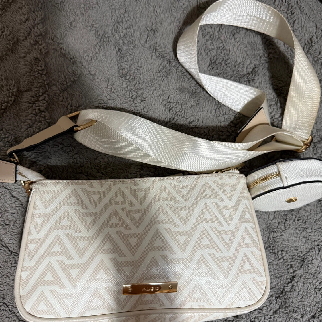 Beige axelväska från Aldo - 91