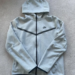 Nike Tech Fleece - Bra stick 