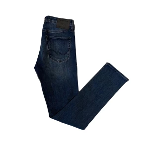 Jack & Jones jeans - Jack & Jones glenn slim jeans. Storlek W30 L32. Fint skick!