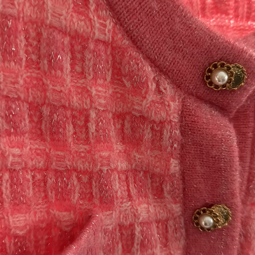 Rosa cardigan i storlek s💗. Tröjor & Koftor.