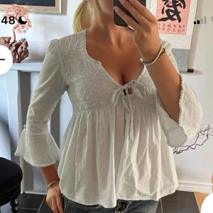 Oss Molly blus - Säljer denna blus ifrån odd molly i mycket bra skick!💗