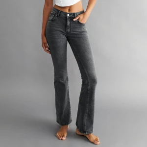 Gina Low Waist Bootcut - Säljer dessa Gina Low Waist Bootcut Jeans💗 storlek 34!