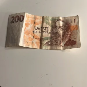 Gamal peng - Hittade den på vinden vet inte värdet men den är från Schweiz tror jag kan andvöndas som desingn de är budgivning 