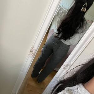 Weekday jeans  - Arrow, storlek 24/7 Jeansen är i väldigt bra skick💕