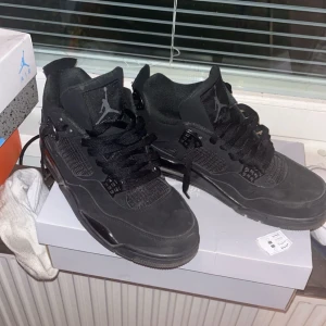 Jordan 4  - Inte mycket andvänd 