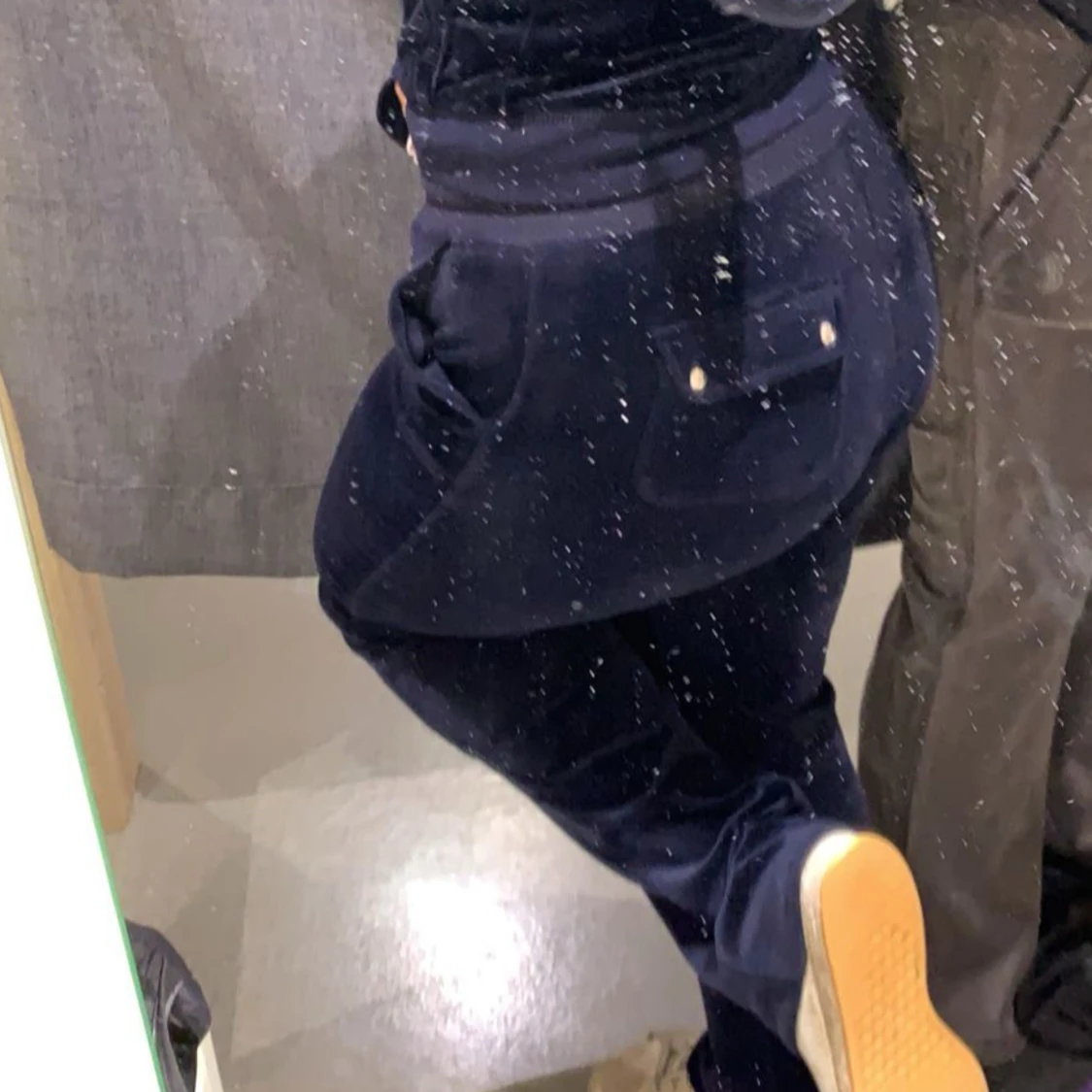 Mörkblå  juicy byxor  - 90