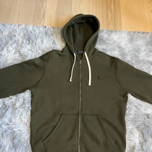 Ralph Lauren Zip Up - Size Medium Used 1 time