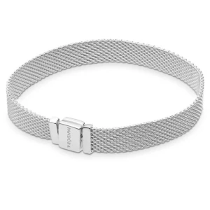 Pandora armband  - Jag har börjat ha på mig guldiga smycken, försöka få bort alla silver  