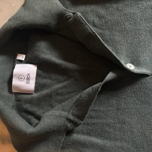 Bläck overshirt - Snygg, bra skick går o matcha t allt!