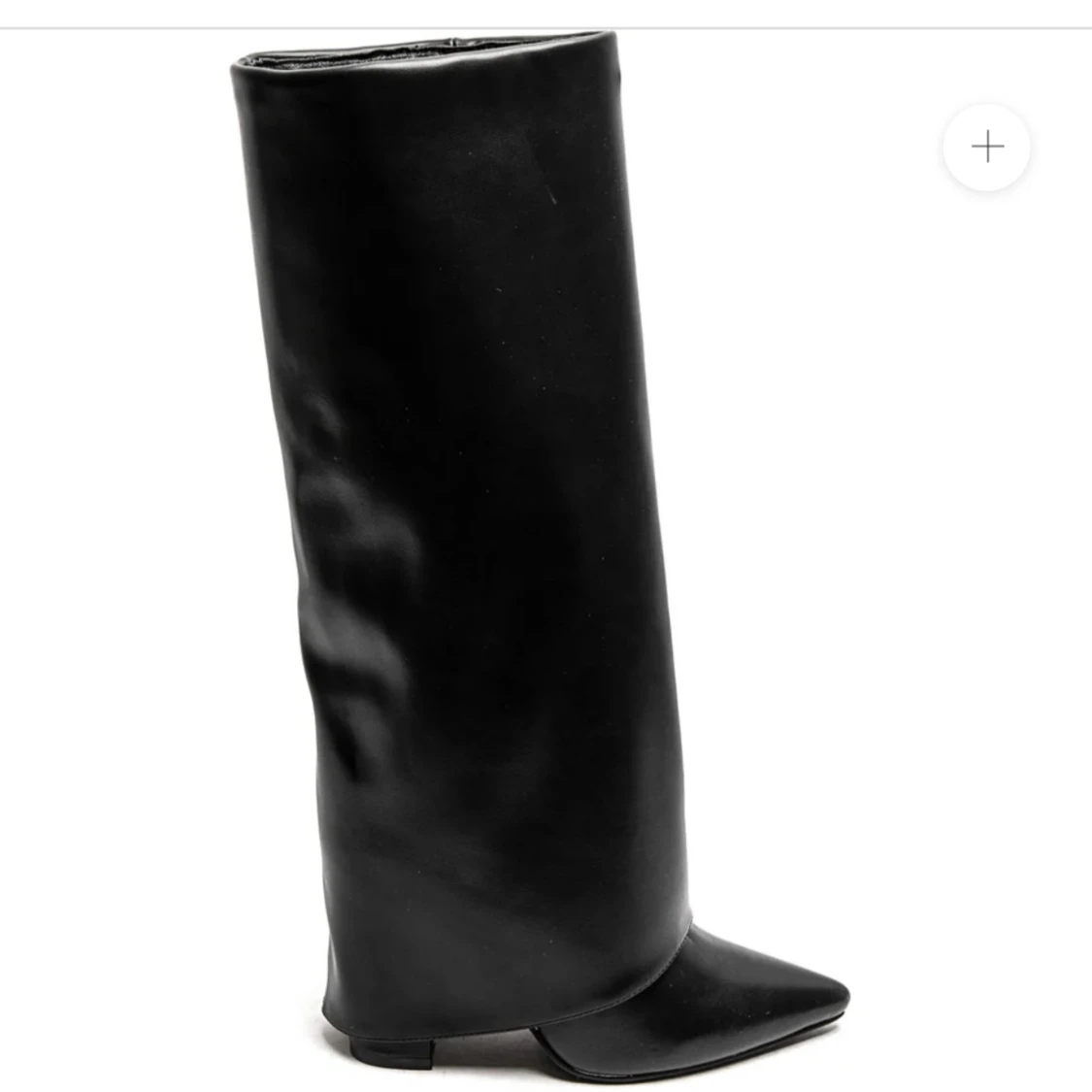 Höga stövlar med klack