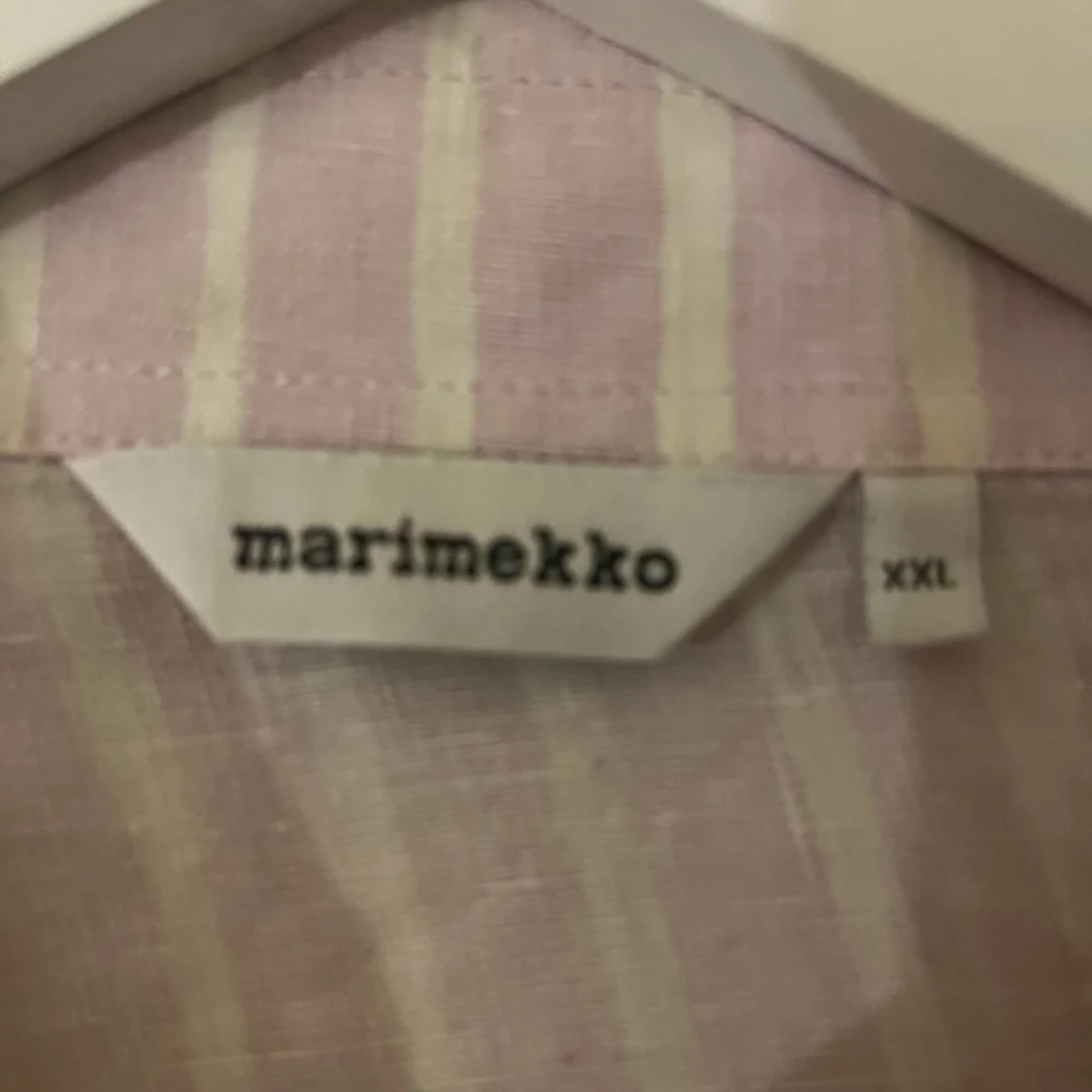 Rosa och vit randig skjorta från Marimekko - 91