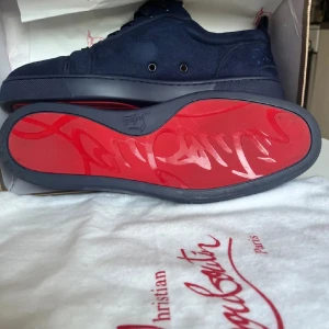 Christian Louboutin 45  - Säljer just nu mina Christian Loubitons för att jag inte har så mycket användning av dem längre. 