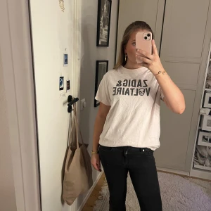 Zadig t-shirt - Fin endast använd få tall gånger. Storlek M pris kan diskuteras 