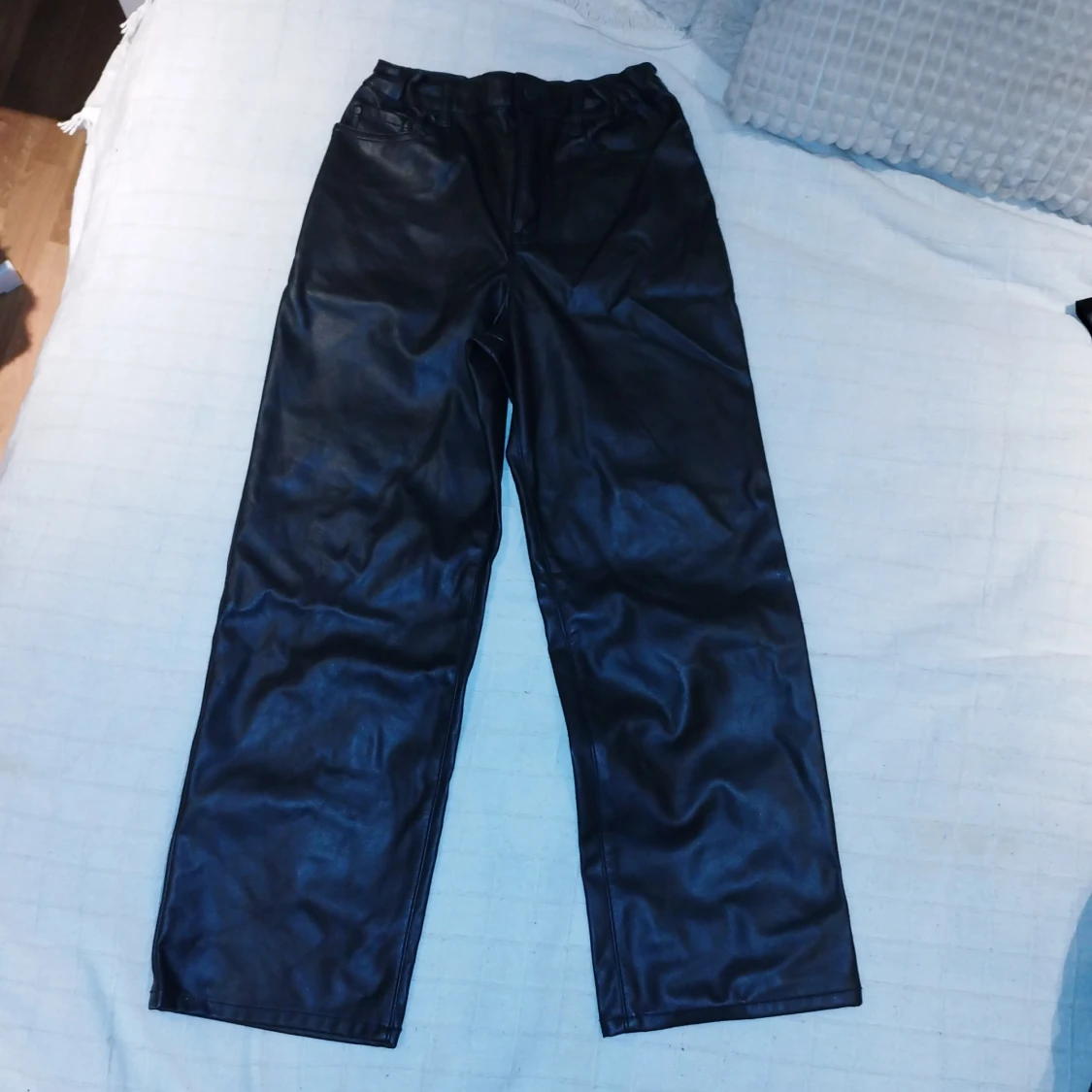 Svarta byxor från Lindex