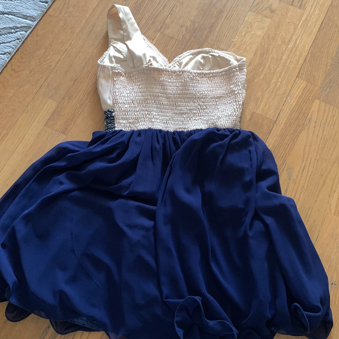 Elegant klänning från Little Mistress - 91